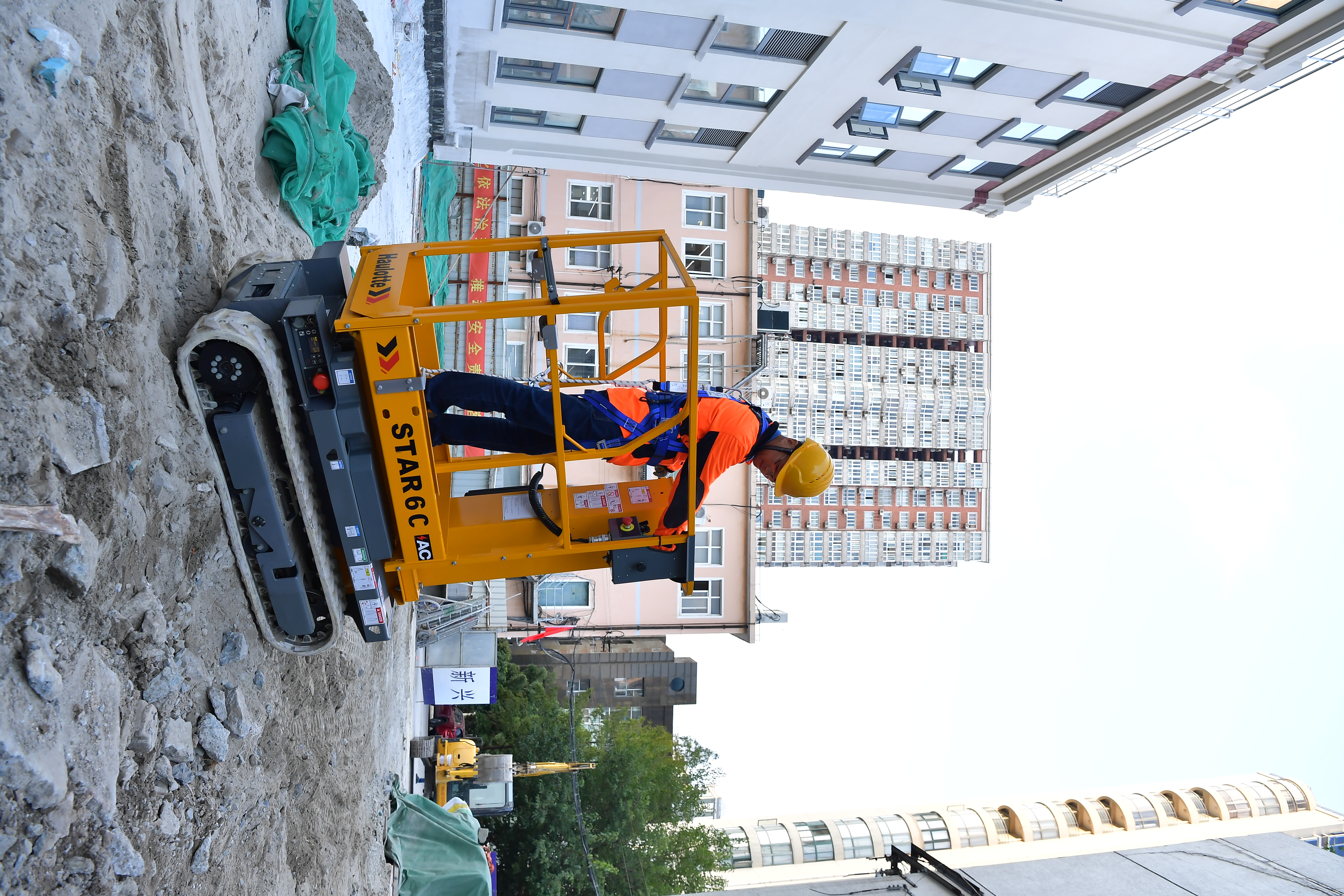 Loire Maine Manutention Vente Materiel De Manutention Angers STAR 6 CRAWLER 4
